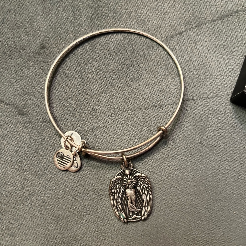 Authentic Alex and Ani Guardian of Knowledge bracelet